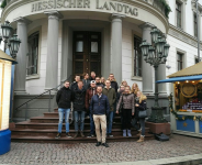 Bankazubis besuchen den Hessischen Landtag